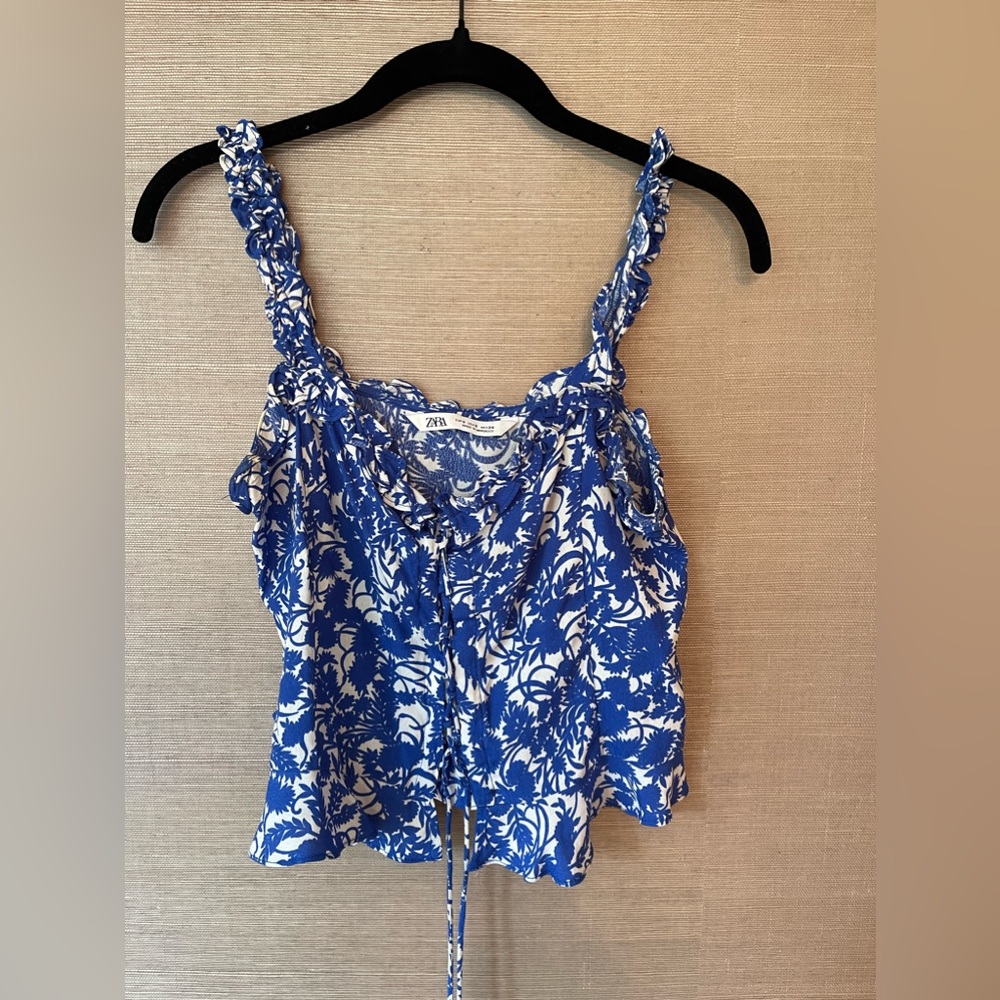 Zara blue and white printed crop top